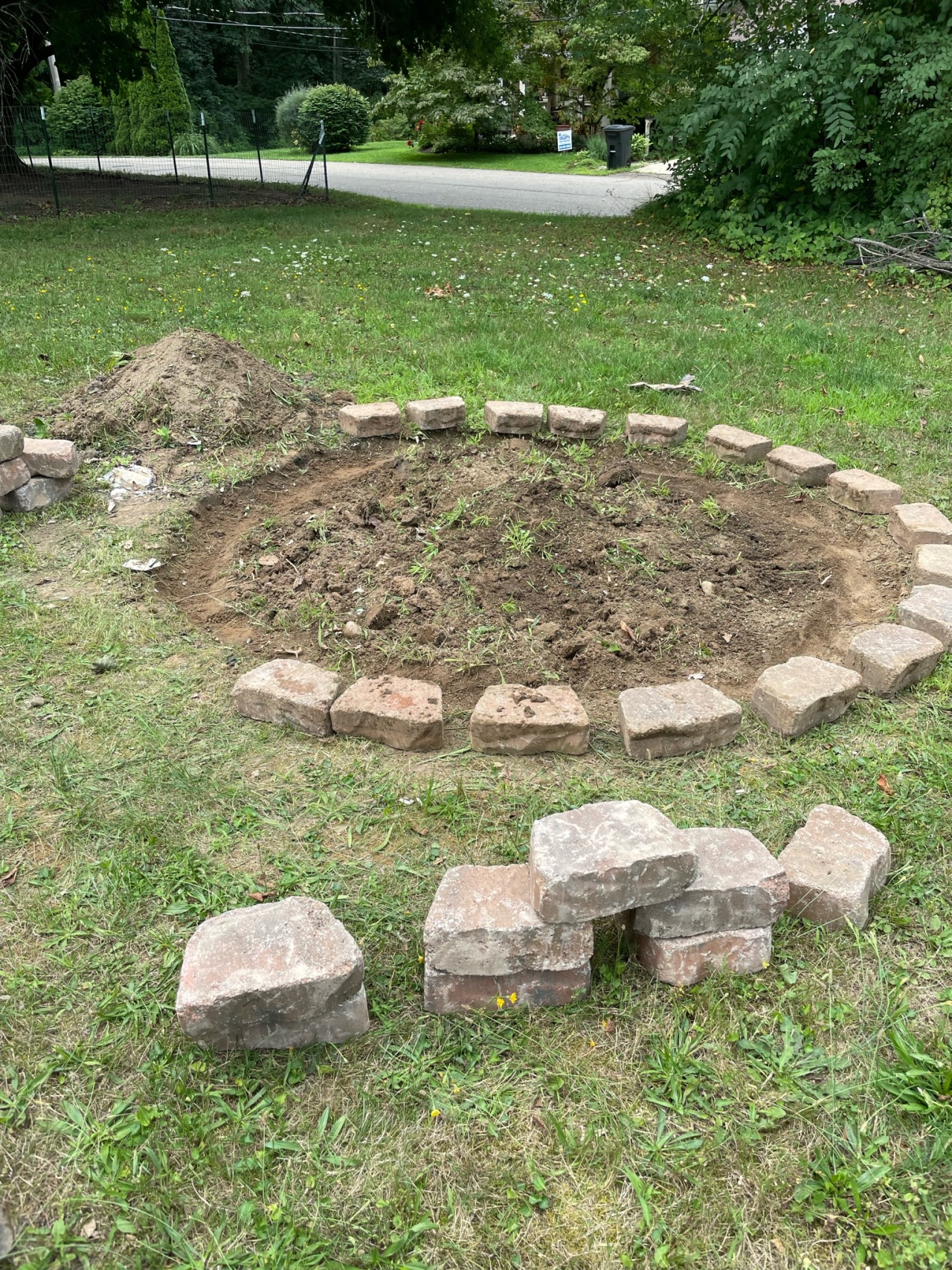 Worked on the fire pit today, mostly level except for the end( used the level the whole circle anddd it’s not level to the beginning of the circle🙄🤦🏼‍♂️) then mowed the lawn. Was a good productive day🤘🏼