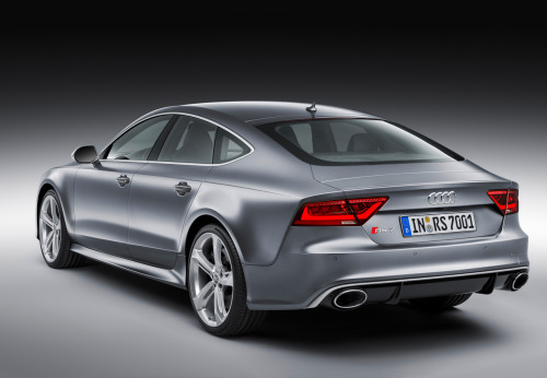 Official: Meet The Audi RS7 Twin-turbo, 552bhp V8-powered Limo-like Hatchback
