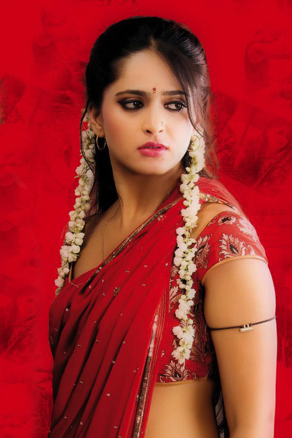 Anushka shetty hot armpit