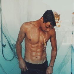 male-celebs-naked:  Cameron Dallas