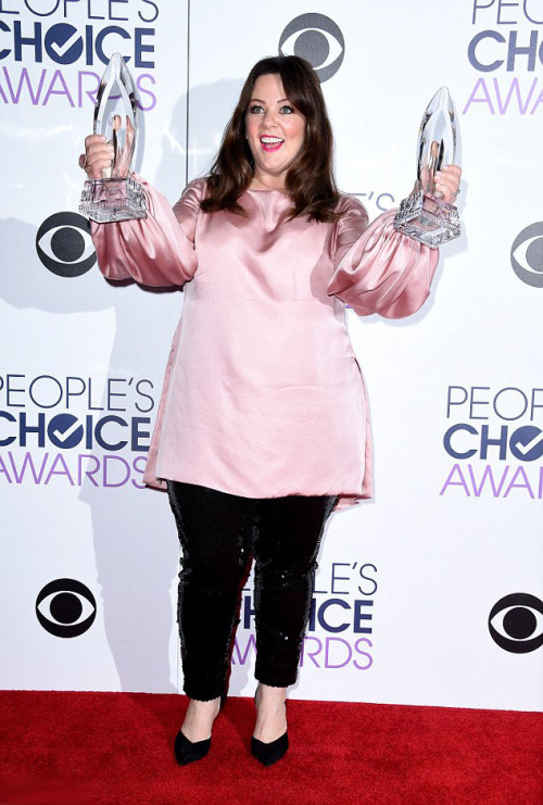 People’s Choice Awards 2016Favorite Comedic Movie Actress and Favorite Comedic TV Actress:MELISSA MC