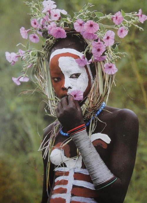 barringtonsmiles: fotojournalismus: Natural Fashion from Ethiopia’s Omo Valley Photographs by 