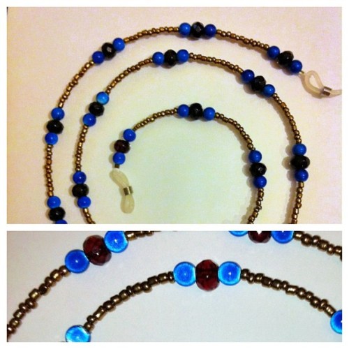 Last but not least (fit today) glasses chain. The blue are miracle beads so they reflect light. The 