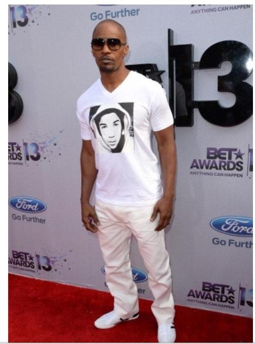 thechanelmuse:  Jamie Foxx’s always reppin’ for Trayvon Martin. Respect! 