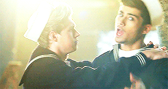 lustforyouth-deactivated2013052:  “I just wanna make you smile, is that okay?”