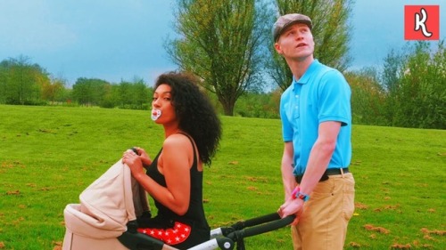 These are stills from a video by Dutch rapper Kalvijn, who made a track called ‘Ik word papa’ (‘I’m 