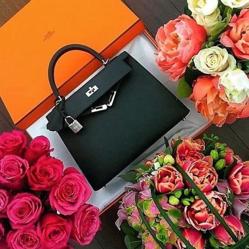 Hermès Kelly Bag. … Inspired by an icon, Princess Grace Kelly of Monaco.