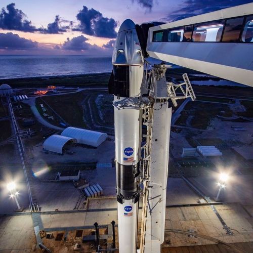 @spacex Crew Dragon on the launchpad and preparing for its next journey. It is set to take off with 