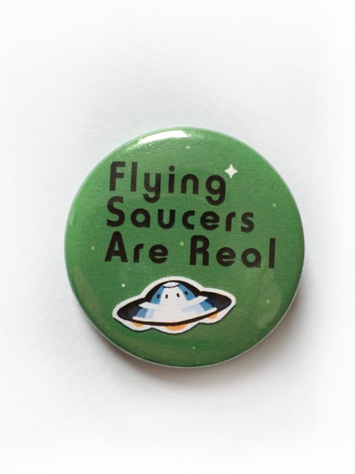 I made a couple of UFO badges based on those circulated at conventions in the 1960s-70s.www.