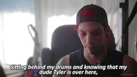 tylerandthejosephs:  [X]
