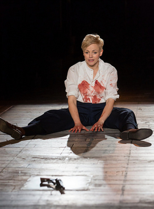 sangfroidwoolf:Maxine Peake in a gender-swap production of Hamlet, staged at the Manchester Royal Ex