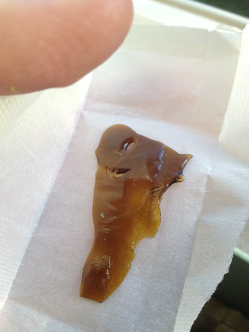 rogerdabbit:  rogerdabbit:  The slab that smiles back.  Reblogging because it’s shatterday