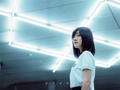 Keyakizaka46 1st Album - Masshirona Mono wa Yogoshitaku Naru Type-A
