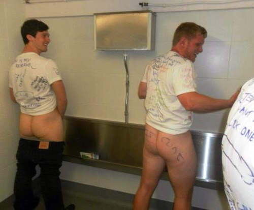 broswithoutclothes:  Variations On A Theme