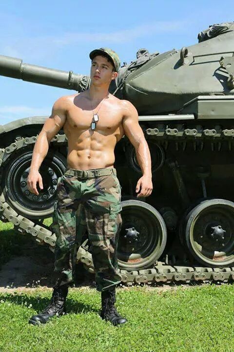 Beautiful male. Mooie mannen NSFW!