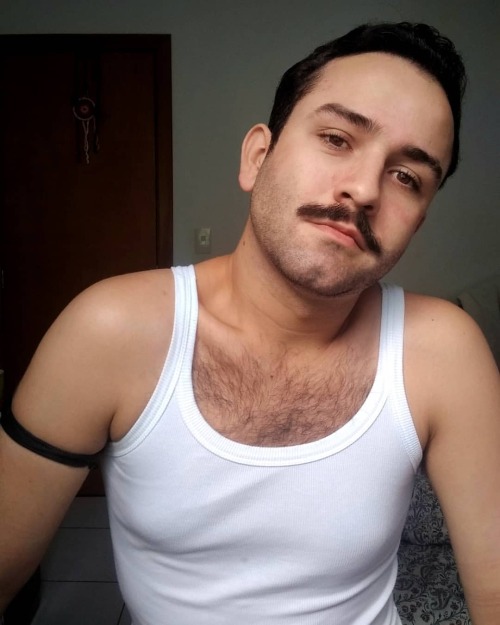 h-idros:Oh how I want to break free baby . . . . . . . . . . #queen #freddiemercury #freddie #mustache #bigode #boy #man #sp #brasil #brazil https://www.instagram.com/p/CCwwRhyDATB/?igshid=1b1wry9jbjjtk