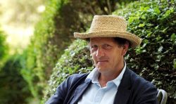 putthison:  How to Dress for Gardening Monty Don, an English TV presenter and writer on horticulture (perhaps best known for presenting the BBC television series Gardner’s World) once wrote something for The Guardian on &ldquo;dirty dressing.&rdquo;