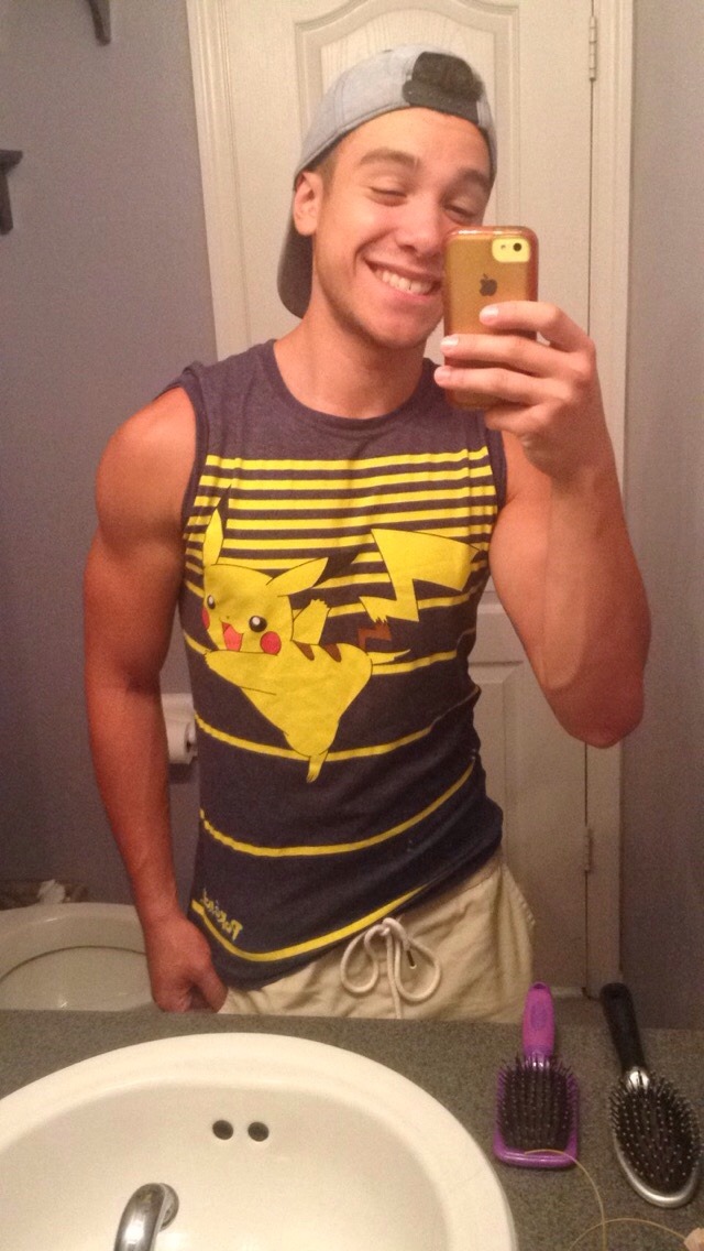 pleasetrysomethingelse:  vrvmis:  togepistew:  Finally a Pokemon tee to wear to the