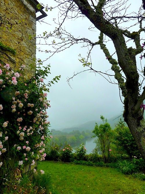 bonitavista:Dordogne, Francephoto via elizabeth