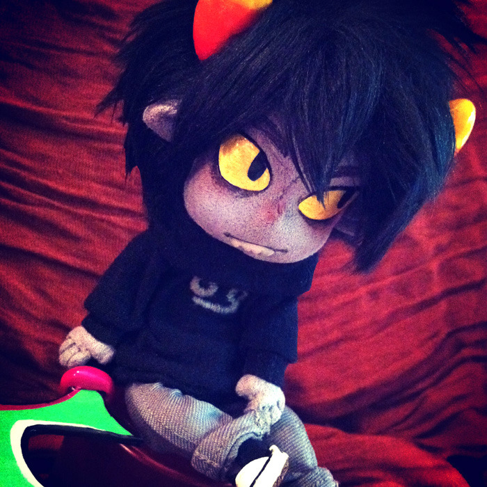 thischick25:  pukind:  Karkat Vantas posing armature plush! Finally got pictures