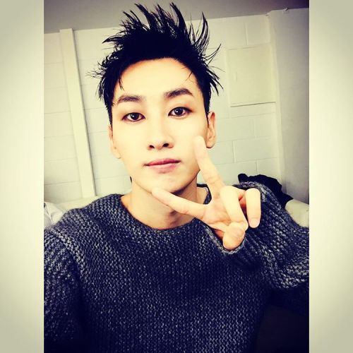 Eunhyukee44:  This Is Shavedhyuk Who’s Disliked By You Guys Euhehe #weatherisgood #haveagoodday ©