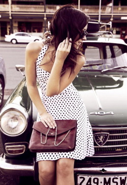 luxury-car-divas:  Girl in carGirls and cars