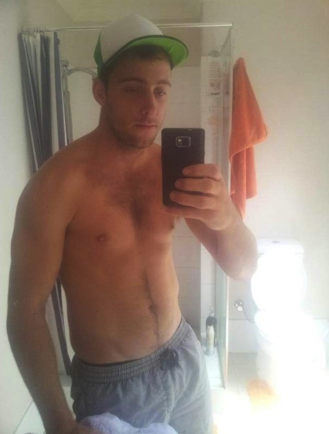 ksufraternitybrother:  KSU-Frat Guy: Over 93,000 followers and 63,000 posts.Follow