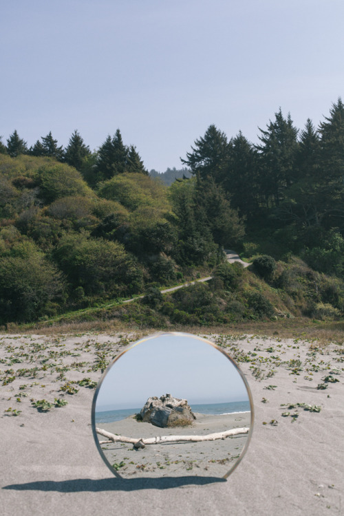 misswallflower:  A Moment’s Reflection by Cody William Smith ”’A Moment’s Reflection’ is my ongoing study of specular, or mirror-like, reflections. My intention is to draw new connections between familiar forms by introducing specular reflections