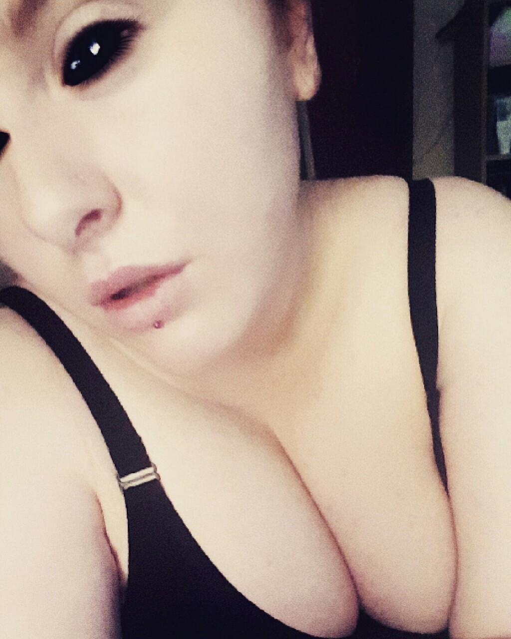 the-pervertedprincess:  Demon girl🦄🦄  Sexy