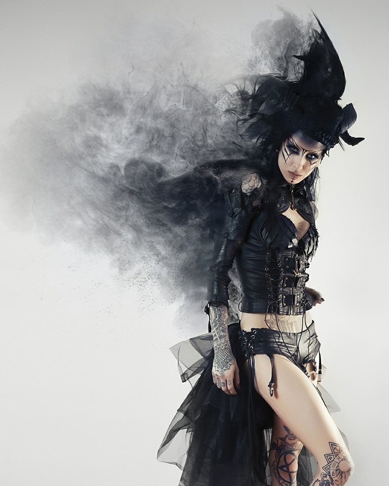 gothicandamazing: Model: Shelly d'InfernoPhoto &amp; digital art :Laurent CgartistHair: