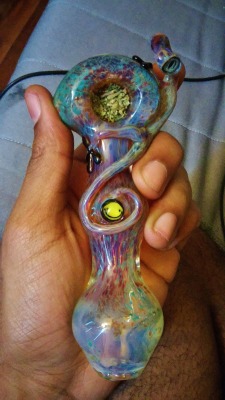 glassaddicts:  My lizard spoon pipe by AntiMatterGlass