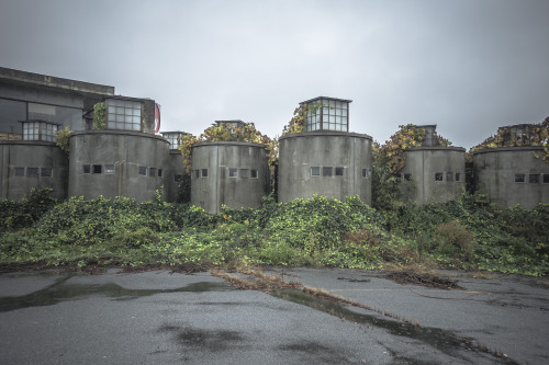 Porn Pics elugraphy:092 Abandoned restaurant in Okayama.