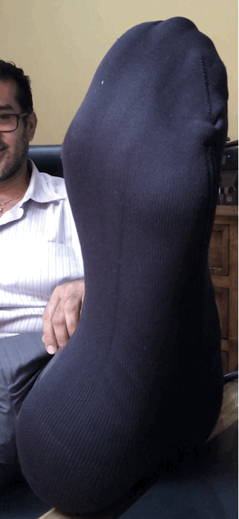 rankdresssockslover: sergiokardenas:  FUCK YES IN MY NOSE PLEASE!!!!!!!