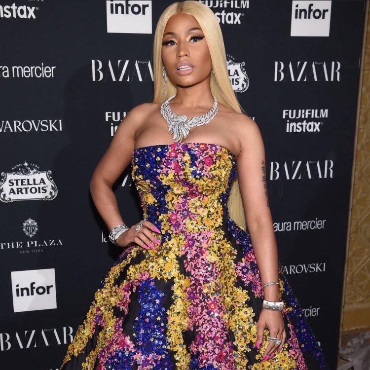 tootallthemodel:  igglooaustralia:  Omfg  NICKI IS SO FUCKING GORGEOUS 💖