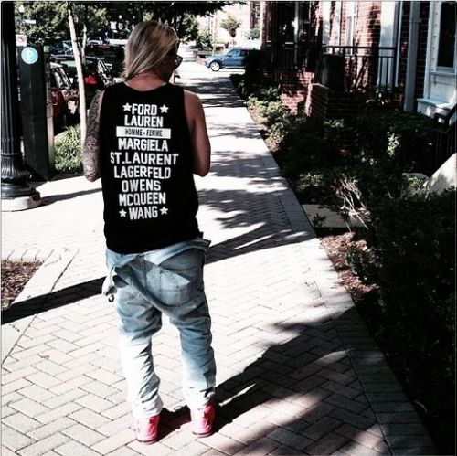 fuck-ihavenoidea: Fuck, why she’s so perfect? Im in love, still.oh, Ash. 