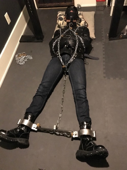seabondagesadist: Long term bondage game!  The game called for six hours in the straightjacket… It turned into six hours in the straightjacket and chains…  @lostinsea88 agreed to spend six hours in the straightjacket. Hour number one began with heavy
