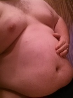 dirtyfeedeeboy:  Still a bit bloated this