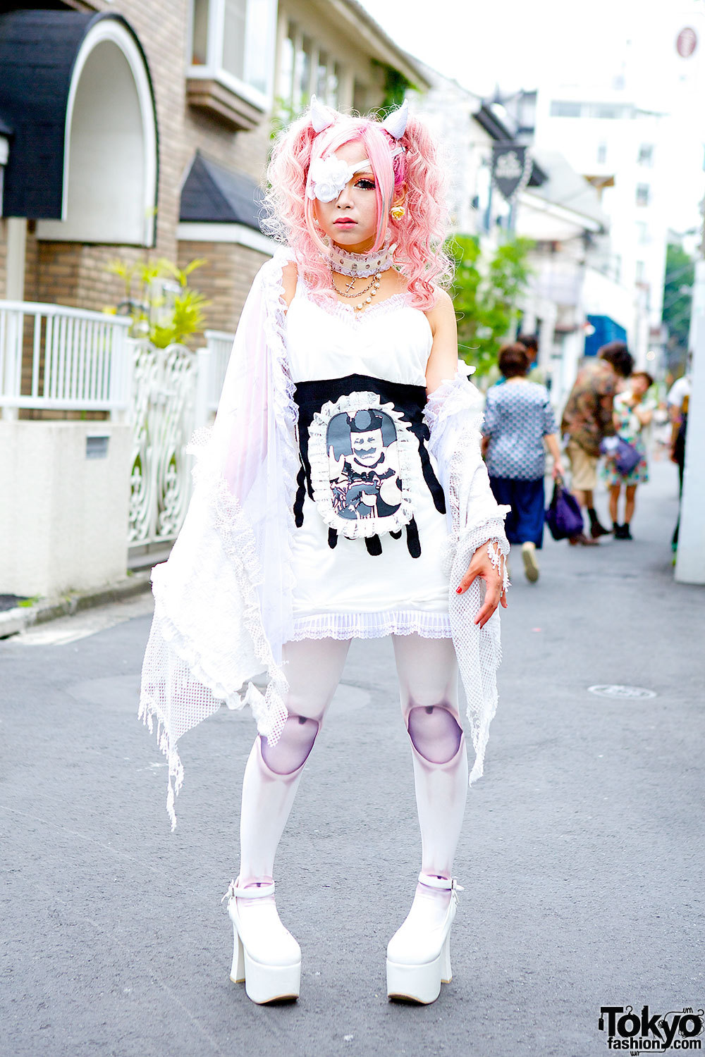 tokyo-fashion:  Another amazing look from Japanese model Rumanjyu on the street in