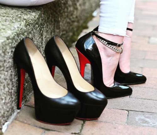 Single soles or platforms? So hard to decide! #highheels #louboutinworld #christianlouboutin #loubou