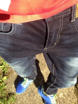 t48695:Warm wet jeans hmmm!