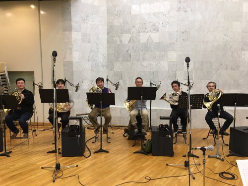 Sawano Hiroyuki, the soundtrack composer for Shingeki no Kyojin season 1, has announced that recording has begun on music for SnK season 2!ETA: Added a panorama photo of the 44-person orchestra at another recent recording session!Update (February 13th,