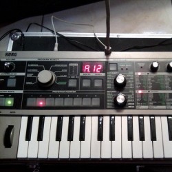 synthesizerpics:Synthesizer Videos - Vintage Synthesizer And Contemporary Synths At Work #synthesizer #KORG by gilangpewe http://ift.tt/1y6JL1p