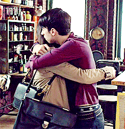 orphanblack:Hug it out, kids.