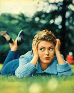 Jean Seberg  (November 13, 1938 – August