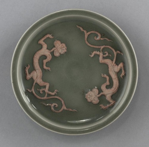 Dish with Two Dragons in Relief: Longquan Ware, 14th Century China, Zhejiang province, Yuan dynasty 