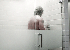 ventimigrillo:    Milo Ventimiglia as Sean Bennigan (John Doe)↳ the Whispers 1.02