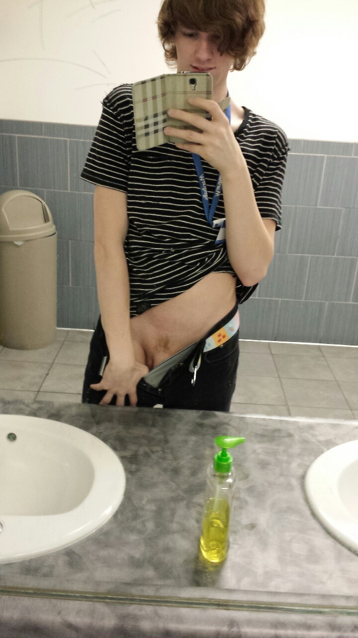 flittermouse-house:  Me being naughty at work a few hours ago hehe