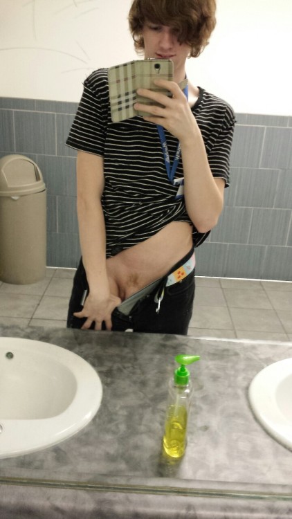 flittermouse-house:  Me being naughty at work a few hours ago hehe
