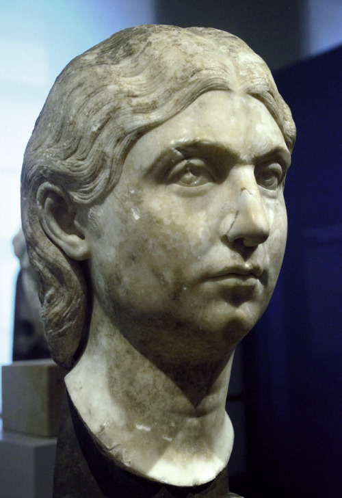 myglyptothek:Portrait of a woman. 22-230 AD. Marble. Staatliche Museen zu Berlin, Altes Museum. Sk 4