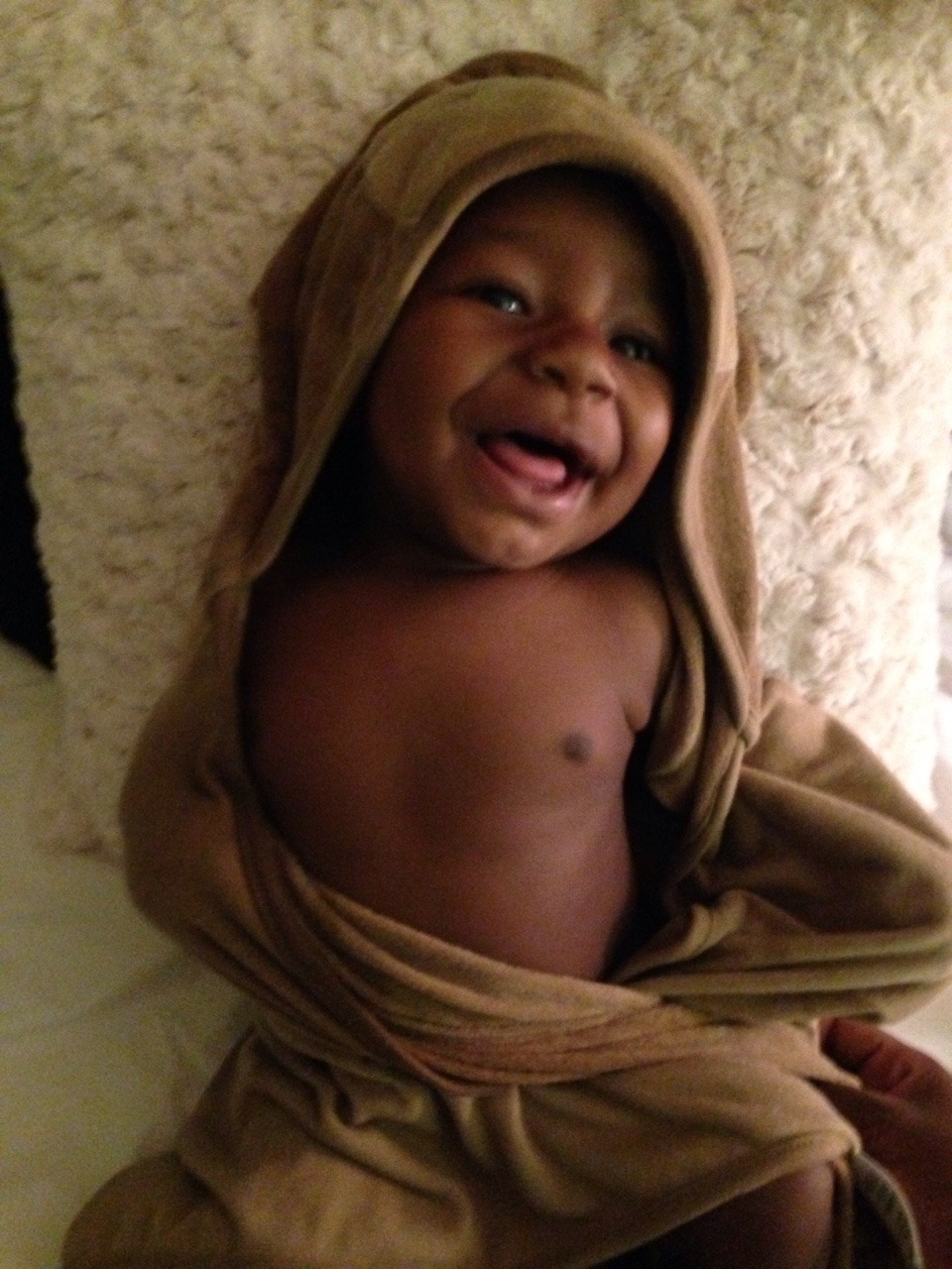 originalswishersweet:  My baby wants to be part of black out too!!